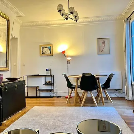 Beau 2p Au Pied De Montmartre Apartamento *